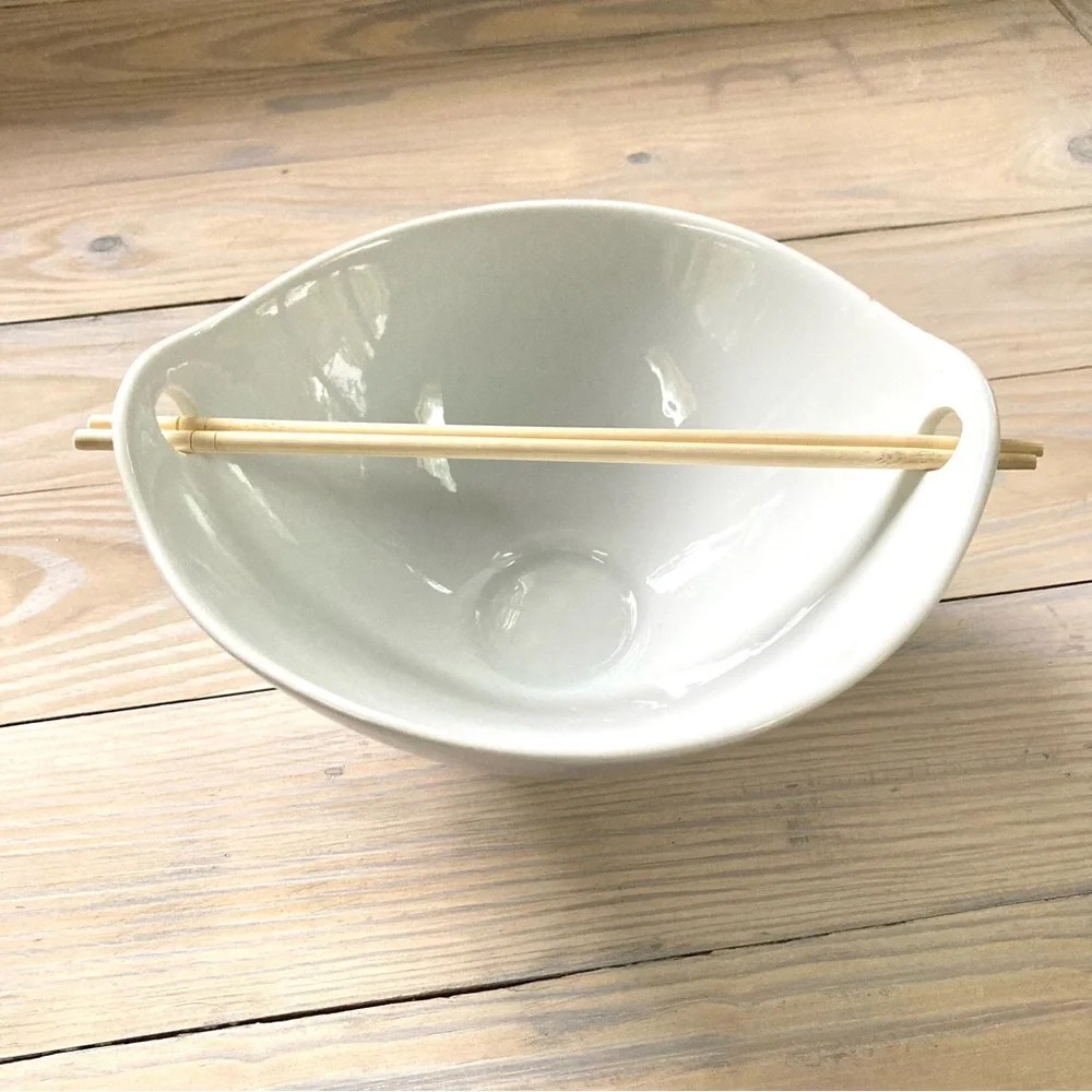 PIER 1 Kai Noodle Ramen Rice Bowl with Chopsticks Creamy White 7.25 x 3.24 in